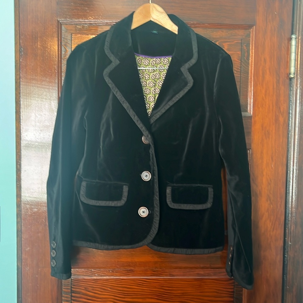 Vintage Boden Black Velvet Blazer, size 10 (US)/size 14 (UK)
